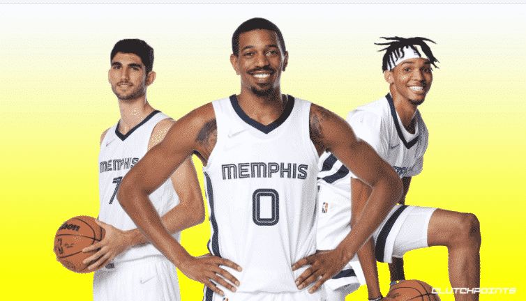 扑克高手在等好机会（牌桌高手静待良机）